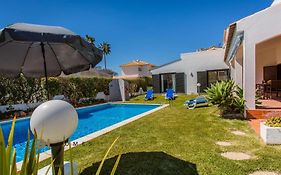 Greice Homes-650 Meters From The Beach, 4 Bedrooms Villa For Holidays In Vilamoura-Quarteira